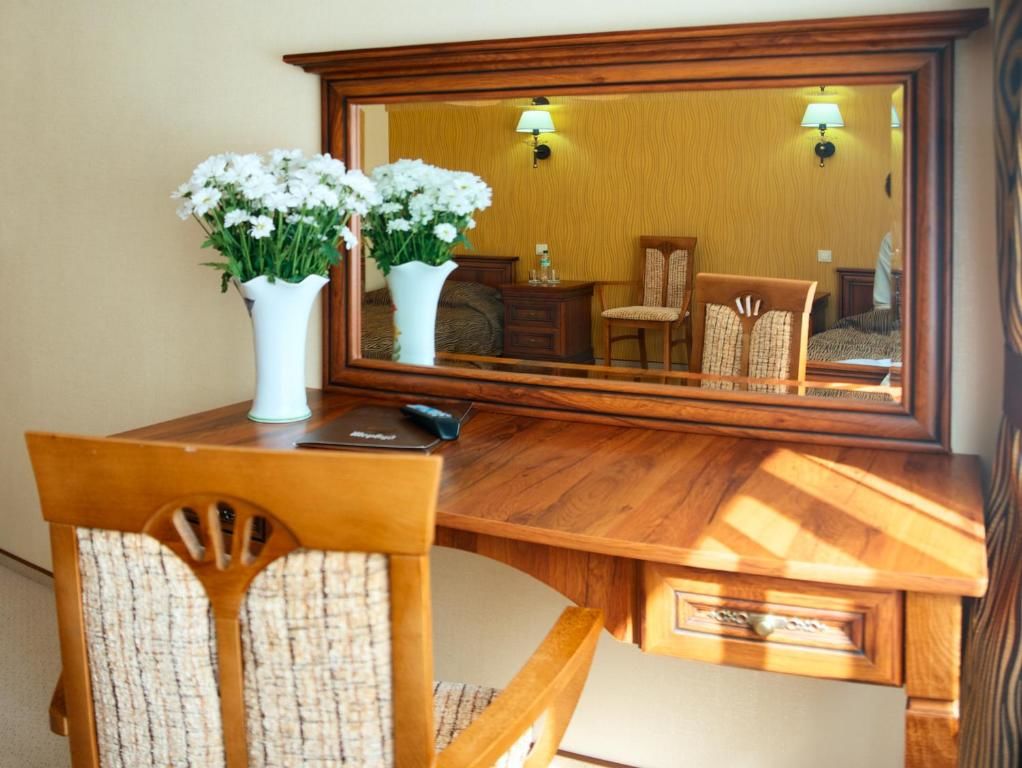 Отель Sherwood Hotel Долгомостиска-52
