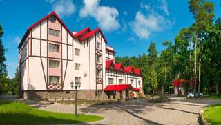 Отель Sherwood Hotel Долгомостиска-0